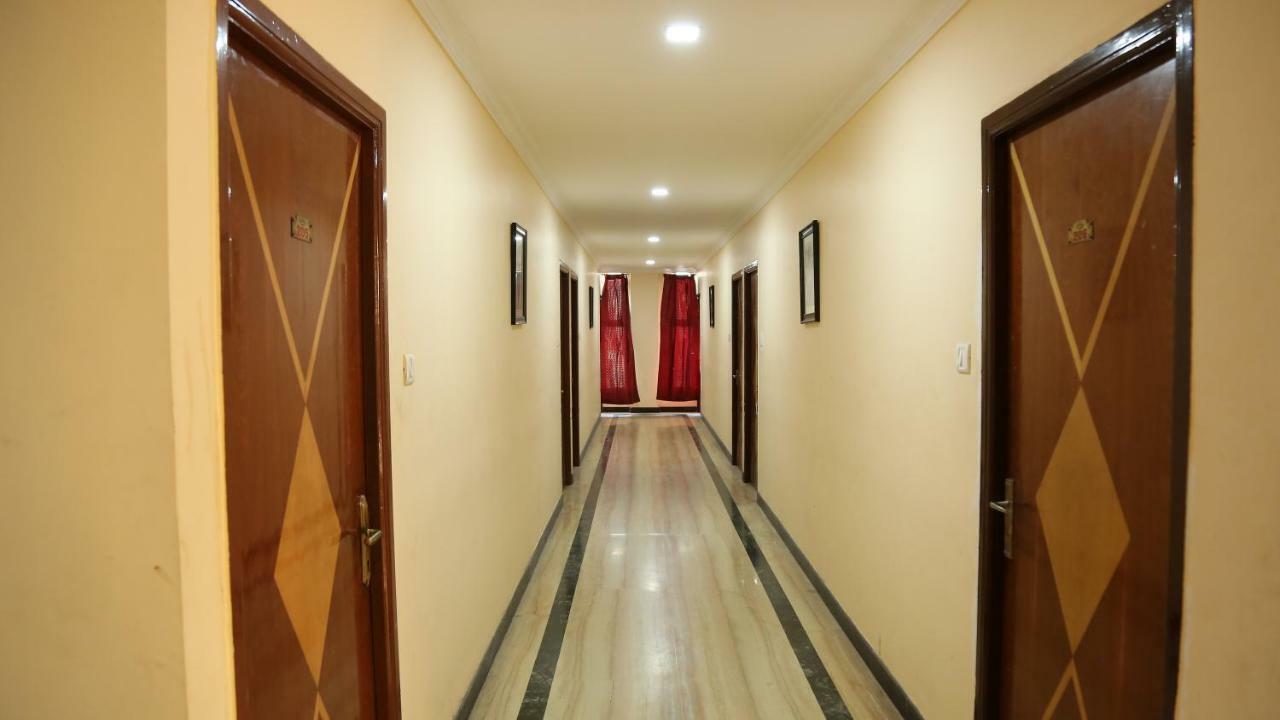 Sriannamalaiyar Residency Hotel Vellore Exterior photo